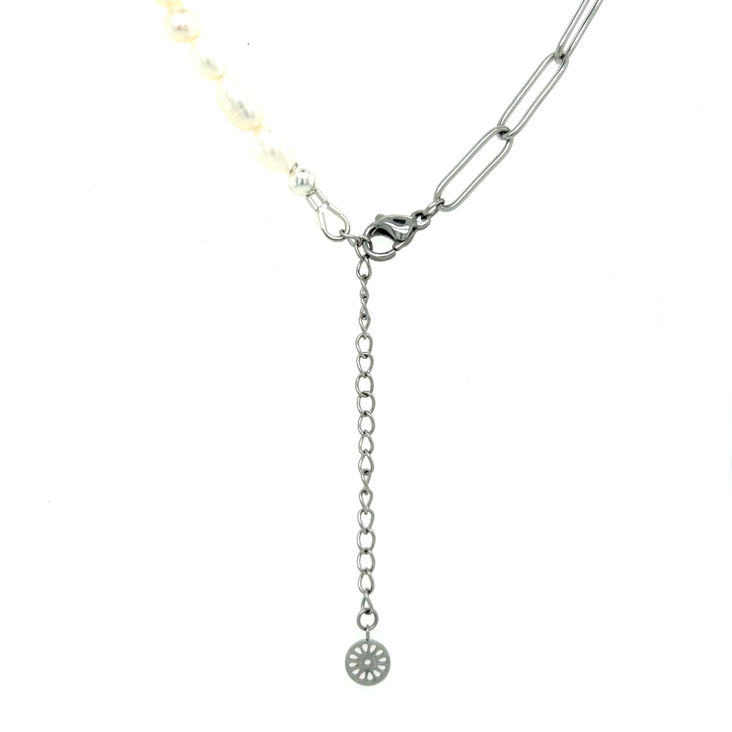 Bon Voyage Pearl Necklace / Silver