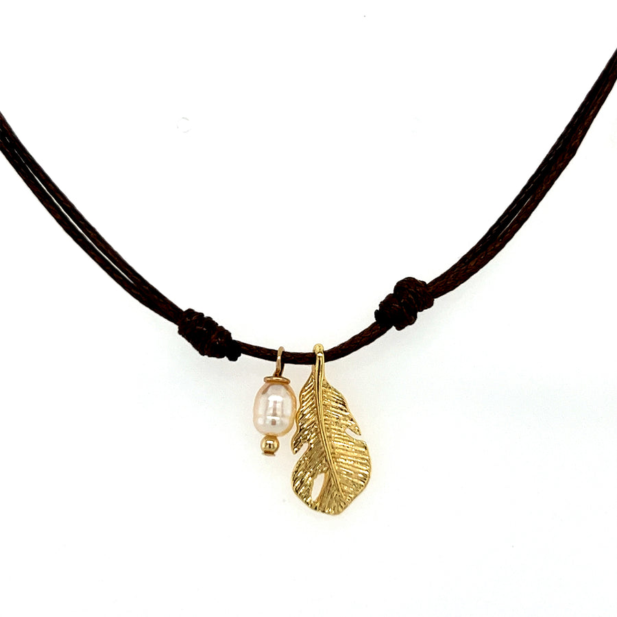 Adjustable Leaf and Pearl Necklace