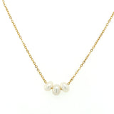 Las Tres Perlas Necklace